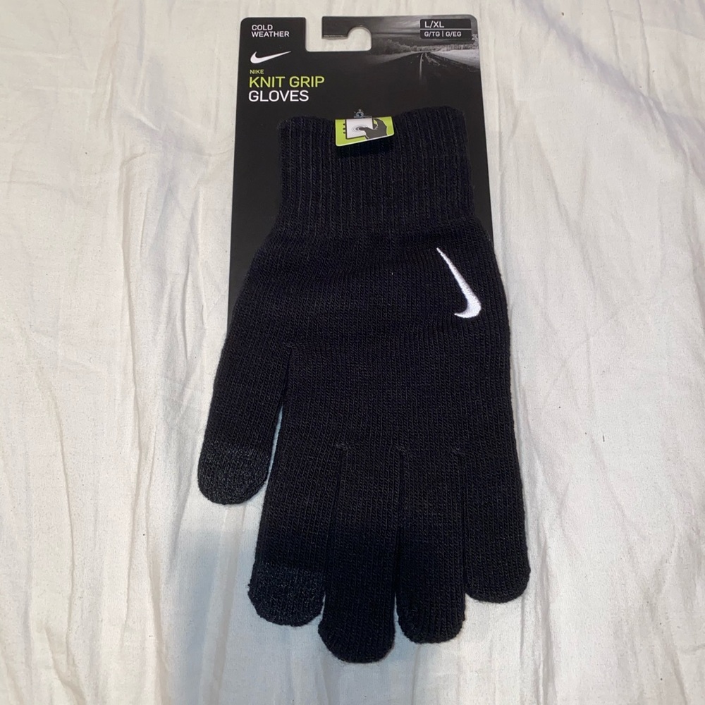 Nike Knit Grip Gloves